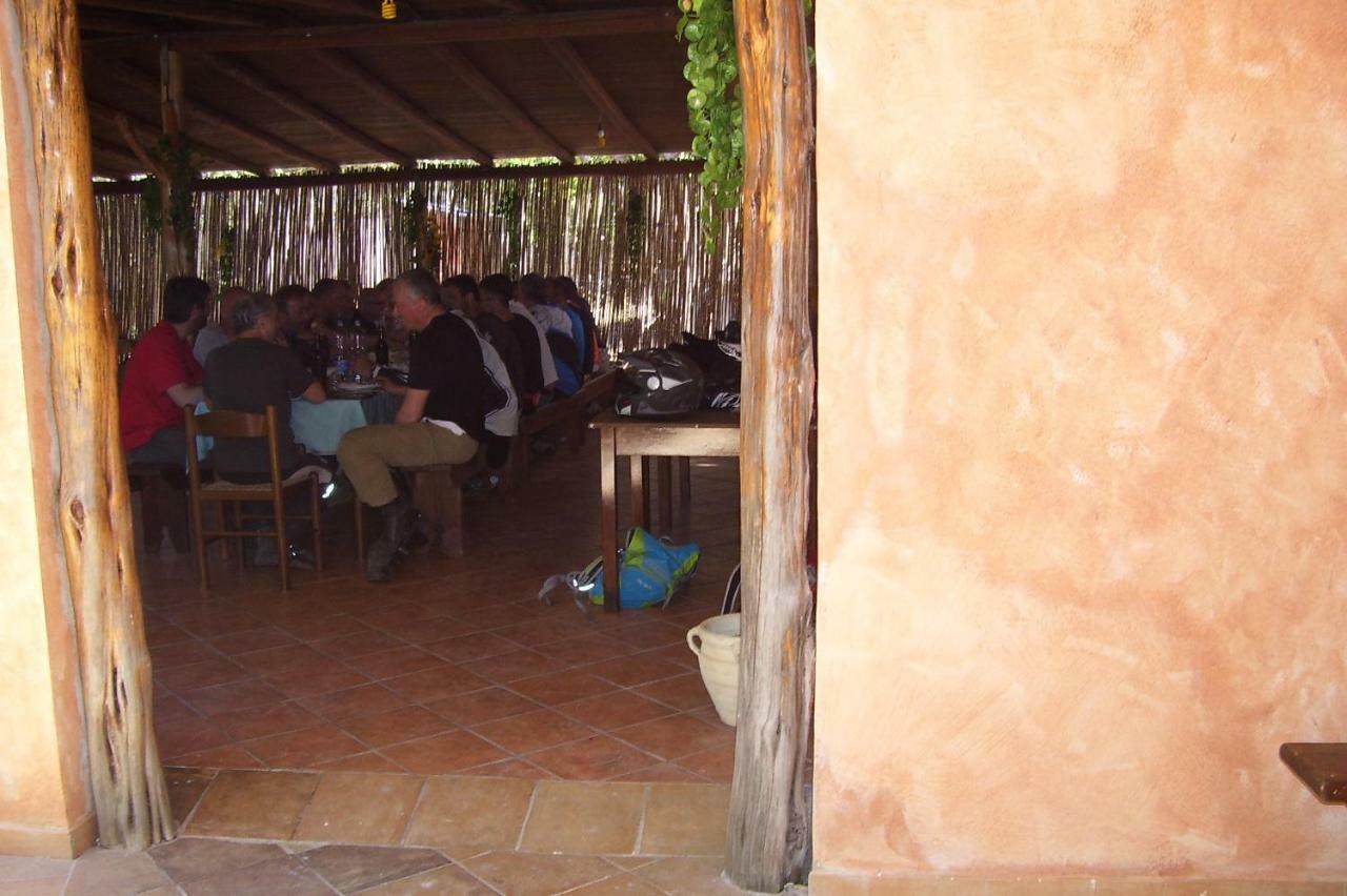Fumu Ludurru Farm Stay Padru Exterior photo